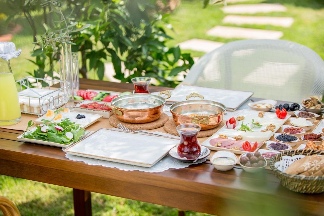 Cunda Oezerbey Konagi (Adults Only) Ξενοδοχείο Ayvalı Εξωτερικό φωτογραφία